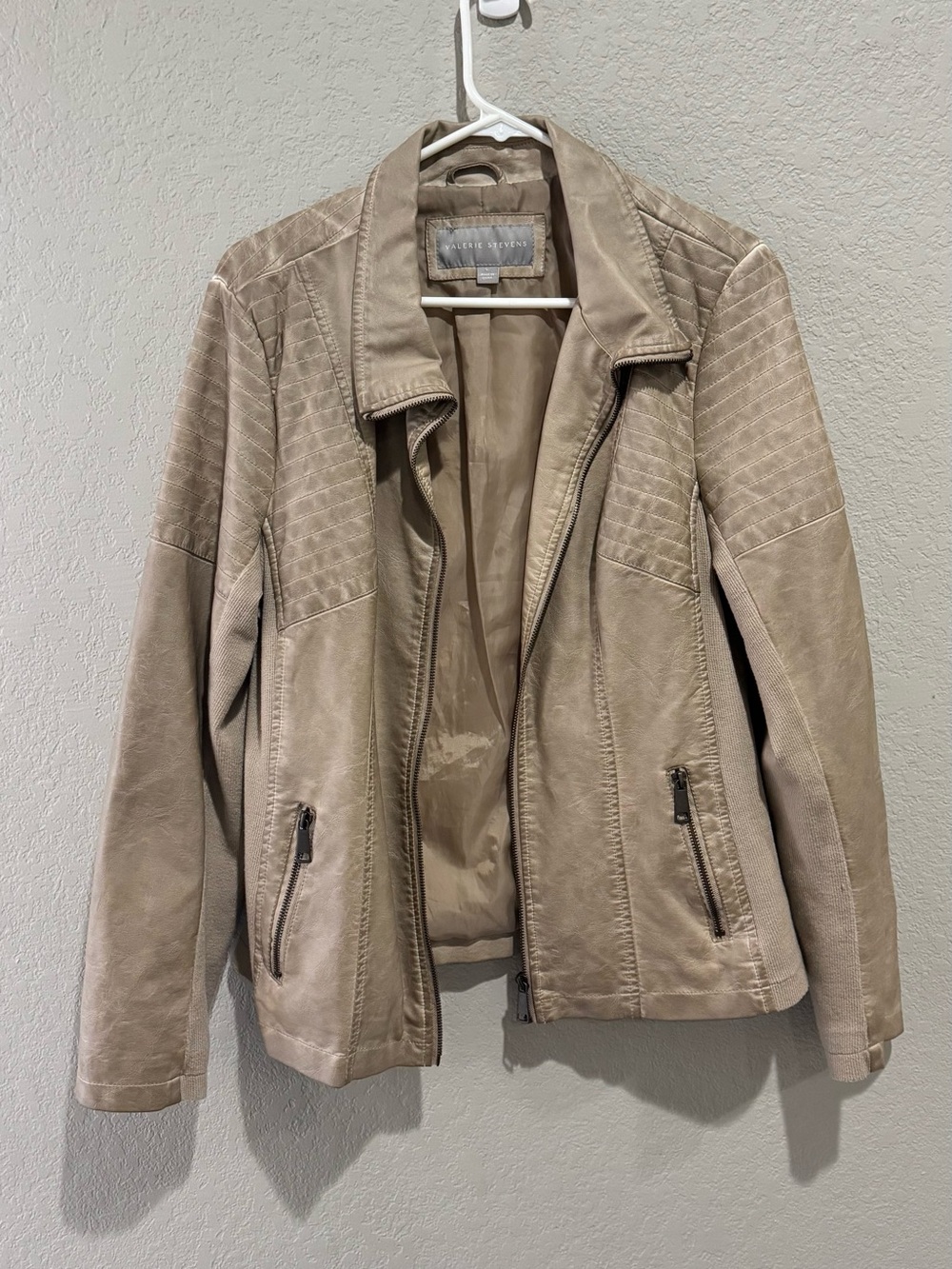 Valerie Stevens Faux Leather Jacket Size Large | Classic Moto Style